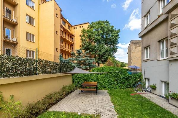 Prodej Byt 2+1, Pechlátova, Praha 5 - Smíchov