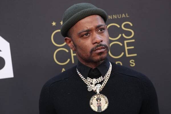 Měl stejně blízko k Oscarům jako do vězení: LaKeith Stanfield, nepravděpodobná hvězda - Expres FM
