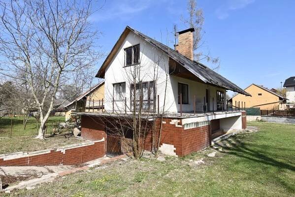 Prodej rodinného domu, obec Bohouňovice II - Kruty, okres Kolín - Realitní makléř Praha 2, prodej a pronájem nemovitosti