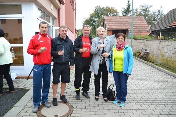 Slavnostní otevření cyklostezky 4.10.2014 - Oficiální stránka obce Nivnice
