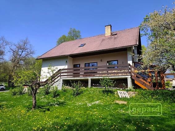 Prodej rodinného domu, 200 m2, Černá v Pošumaví, okres Český Krumlov