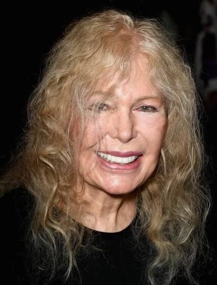 Loretta Swift propadla botoxu.
