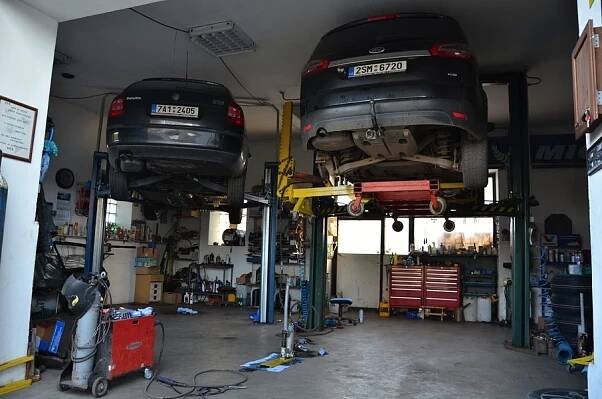 Autoservis Velechovský Příbram - Mechanické práce, karosářské práce