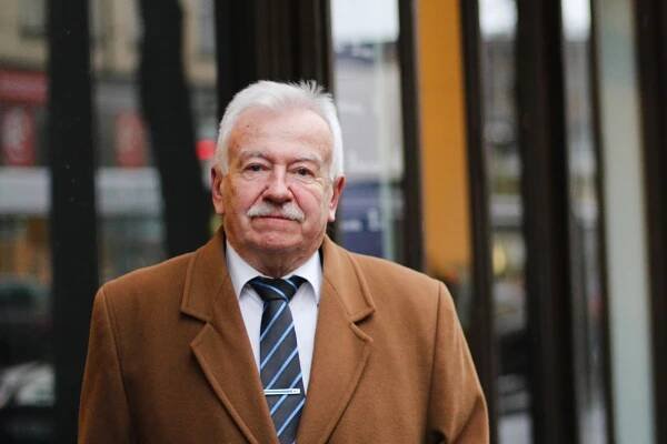 Ekonom Richard Hindls k rozpočtové bitvě: I jednotky miliard jsou peníze. Potřebujeme ale desítky