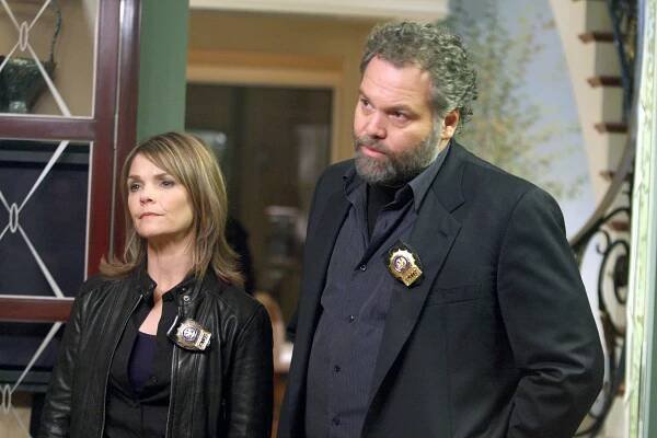 Zákon a pořádek: Zločinné úmysly - Folie a Deux - Z filmu - Kathryn Erbe, Vincent D'Onofrio
