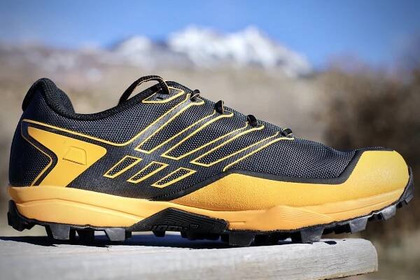 Inov-8 X-Talon Ultra 260 V2 - medial view