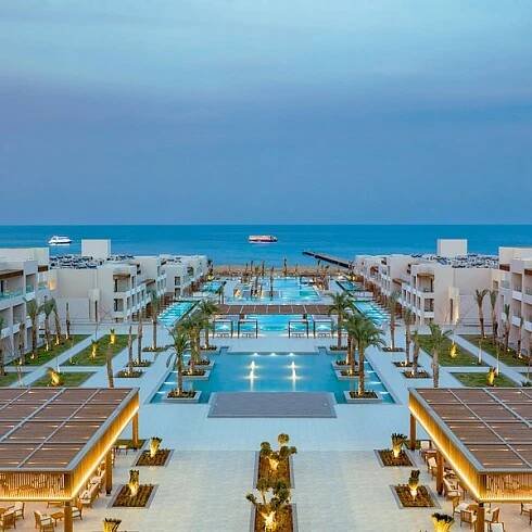 THE 10 BEST Restaurants Near JAZ Elite Amara (Updated 2025)