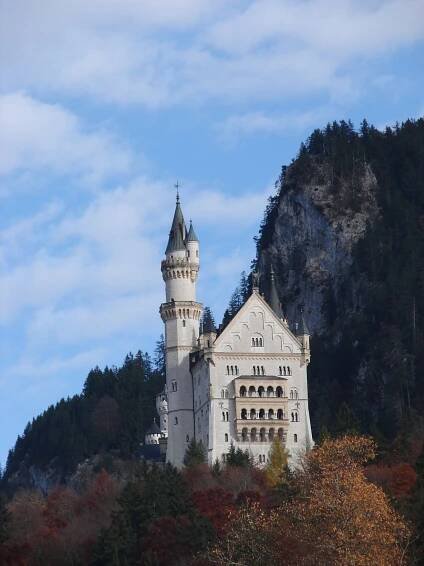 Neuschwanstein Castle - Atlas Obscura