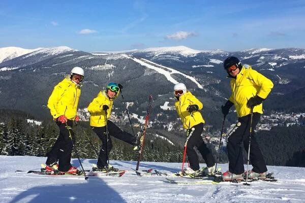 Lyžařská škola a půjčovna Yellow Point – Snowtubing Park Špindlerův Mlýn