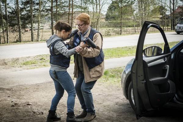 Kummeli esittää: Kontio & Parmas - Häähumua - Z filmu - Elsa Saisio, Heikki Silvennoinen