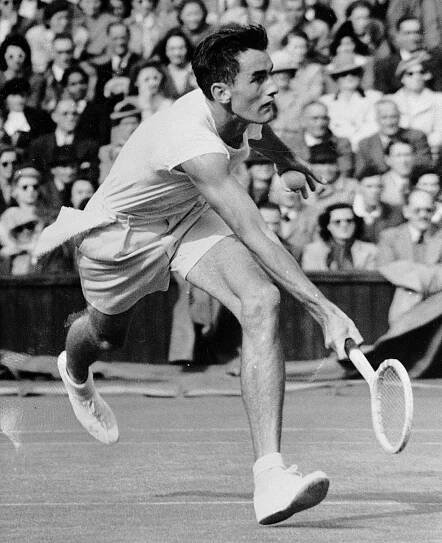 Bob Falkenburg, Tennis Hall of Famer Turned Entrepreneur, Dies at 95