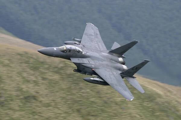 McDonnell Douglas F-15E Strike Eagle : McDonnell / McDonnell Douglas