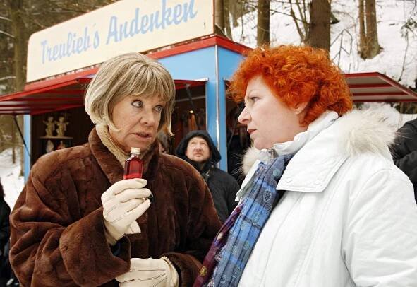 Otec Braun - Boží znamení - Z filmu - Ingrid van Bergen, Hansi Jochmann