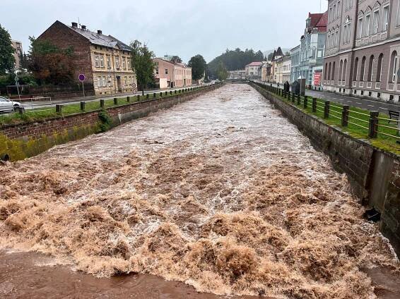 Aktuální opatření při povodňové situaci v Trutnově | Kurzy.cz