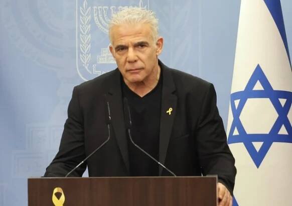 Yair Lapid speaking at Knesset.  