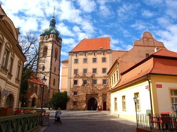 Soubor:Mělník - zámek (Svatováclavská).JPG – Wikipedie