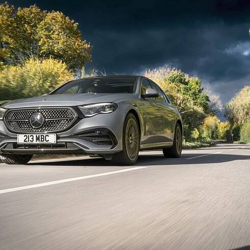 Mercedes-Benz v krizi. Ztrácí bohaté čínské zákazníky i vysoké marže. Škrty začínají