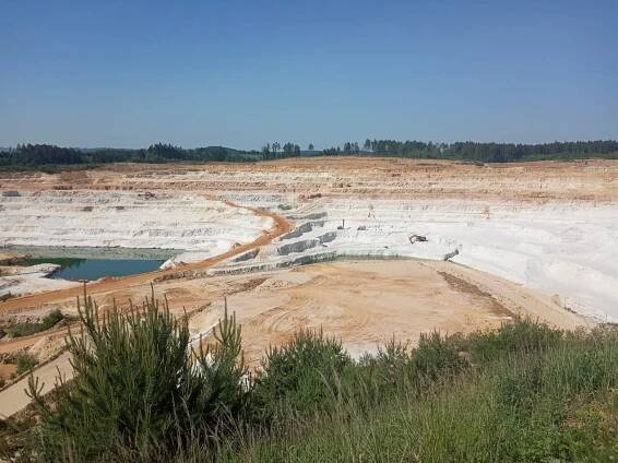 Výlet do Českého ráje a exkurze ve firmě Sklopísek Střeleč – Základní škola Čelákovice, Kostelní 457, příspěvková organizace