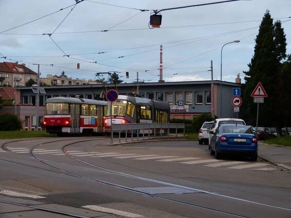 Fotogaléria • Štefánikova čtvrť (Zastávka električky, trolejbusu) • Mapy.com