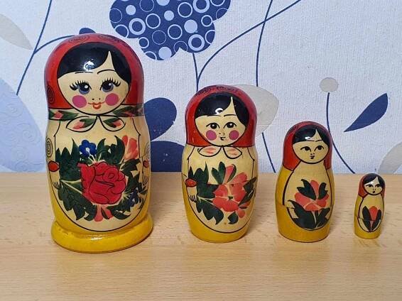 Stará dětšká hračka Matrjoška babuška retro - Starožitnosti a umění