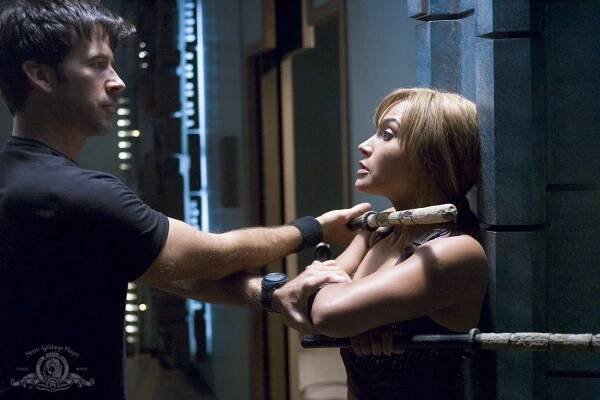 Hvězdná brána: Atlantida - Proměna - Z filmu - Joe Flanigan, Rachel Luttrell