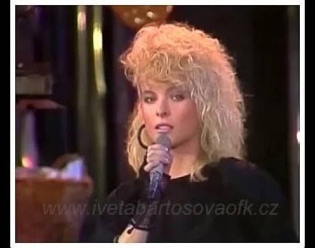 Iveta Bartošová - Útoč láskou