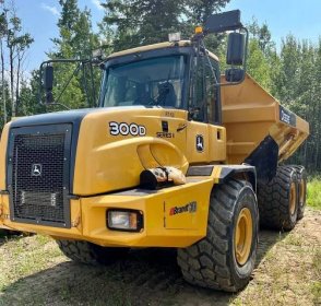 Used 2015 John Deere 300D Articulated Dump Truck(s) For Sale