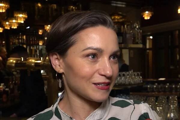 Hana Kusnjerová na premiéře seriálu Zlatá labuť odvážně promluvila o své léčbě: Jak se cítí herečka