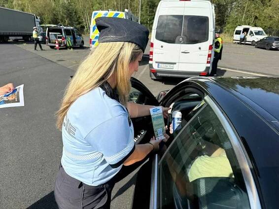 Kontrolní akce na dálnici D6 za účasti policistů z Německa