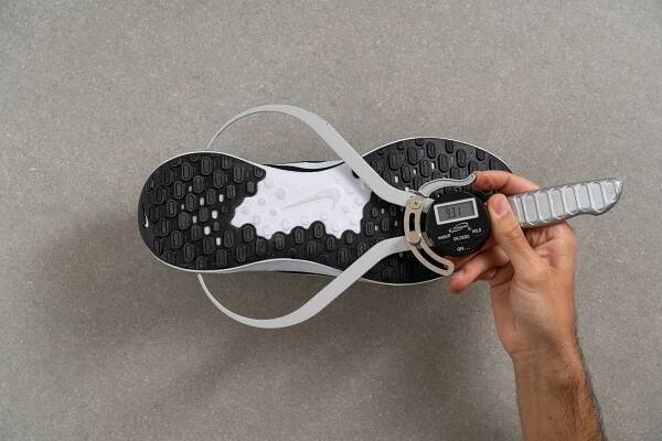 Nike Revolution 7 Midsole width in the heel