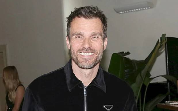 Leoš Mareš (49) patří mezi nejvýraznější osobnosti českého showbyznysu. Kam se ztratil : Ticho na sítích, aféra v éteru a návrat ke skutečnějšímu životu