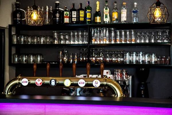 Donáška jedla a pizze Trnava - Hokejka Pub