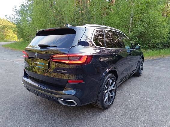 BMW X5 xDrive30d, odpočet DPH | BudCars