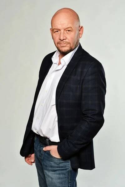 Herec Pavel Nečas hraje v seriálech Pálava nebo ZOO.