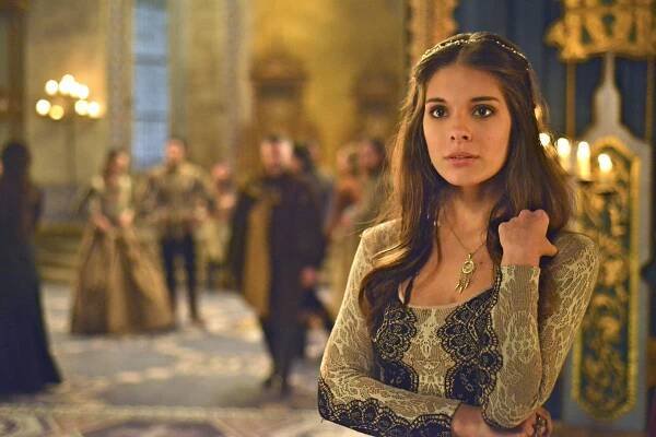 Království - Vazal - Z filmu - Caitlin Stasey