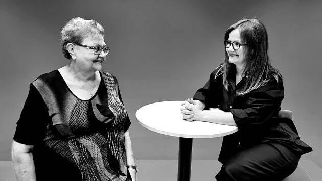 Psycholožka Jana Nováčková (vlevo) s redaktorkou Deníku Bohumilou Čihákovou