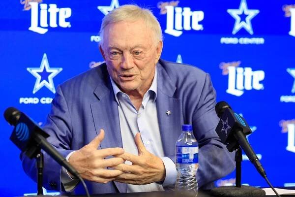 Jerry Jones, owner of the Dallas Cowboys, at a press conference.
