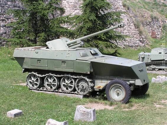 5 cm PaK 38 auf Sd.Kfz. 250 Ausf. B : Německo (DEU)