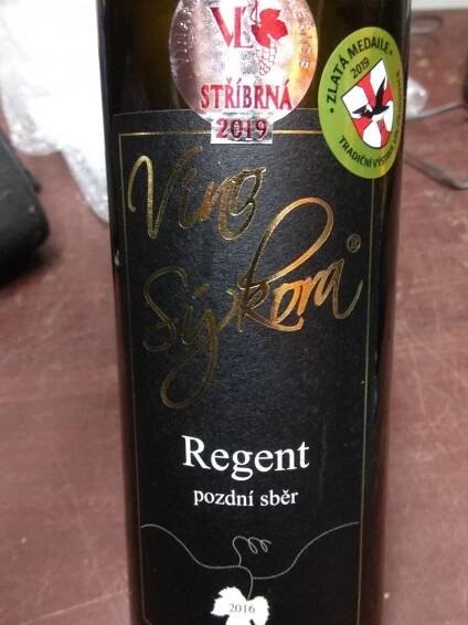 Víno Regent 2016, pozdní sběr, Víno Sýkora, s.r.o.