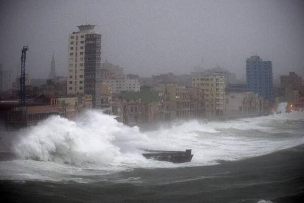 Hurikán Irma spustošil časť Kuby, úrady nehlásia žiadne obete, hovoria však o veľkých hmotných škodách. Po hurikáne...