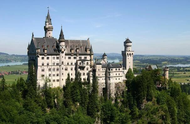 Soubor:Castle Neuschwanstein.jpg – Wikipedie
