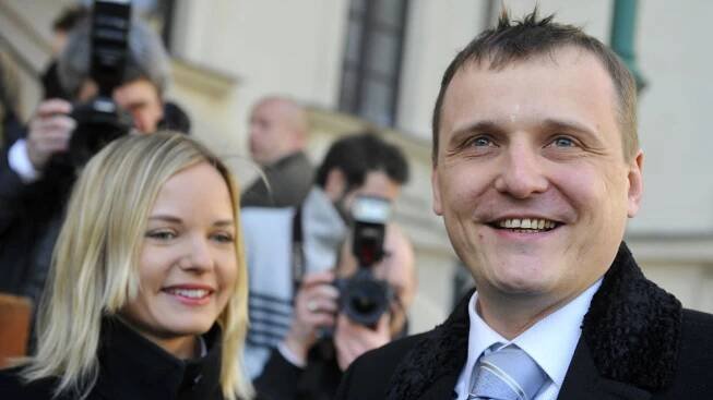 Bárta se vzdá poslaneckého mandátu, bude-li odsouzen, říká jeho manželka Kateřina