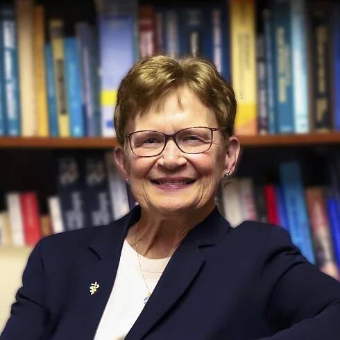 Lisa K. Nolan - University of Georgia College of Veterinary Medicine