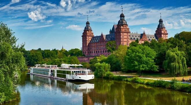 The Viking Longship on the Main River.