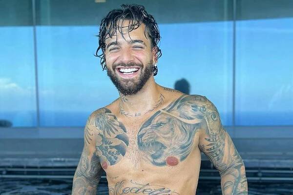 Maluma Shares Steamy Nude Pics While Relaxing in Miami — See the Photos!
