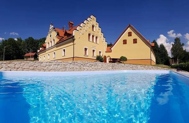 Statek Kopanina - Holiday Places