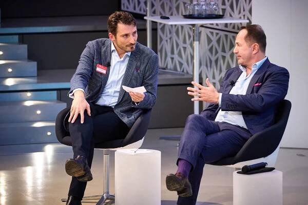 Peter Hacker | Passionate, Internationally Expert for Cyber Crime & Digital Change