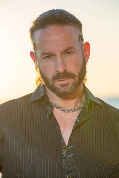 Andrew Roth