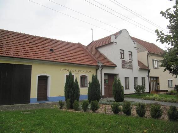 Soubor:Nivnice, Sedlcká chalupa.jpg – Wikipedie