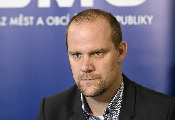 Když omezíme služby, odpovědnost za to ponese vláda, varuje Svaz měst a obcí